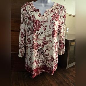 Chico's, size 1, maroon & white